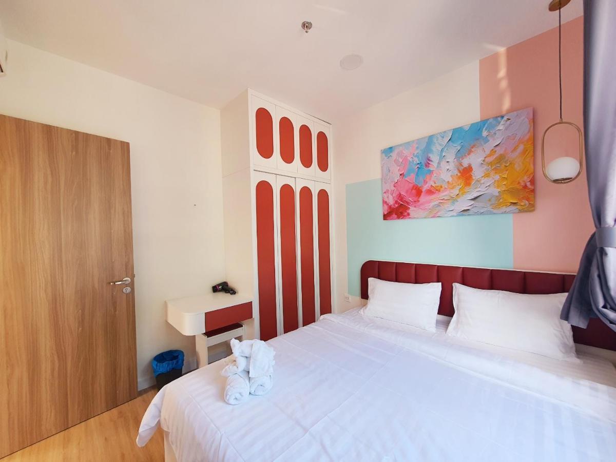 Khách sạn hẻo lánh Cobi Soho Saigon *